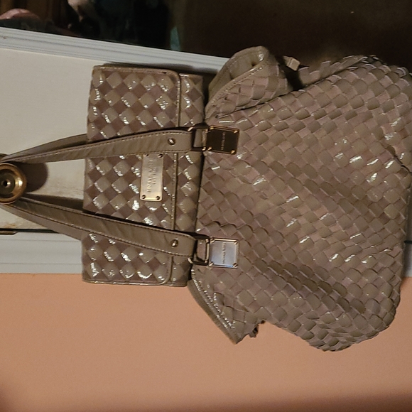 Michael Kors Purse and matching Clutch - Picture 2 of 10